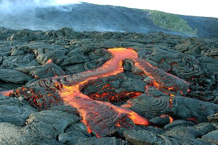 Basaltic Lava Overview, Characteristics & Examples - Lesson | Study.com