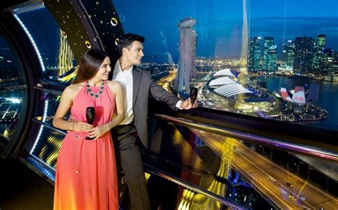 Top Romantic Places For Honeymoon In Singapore on NYE 2024