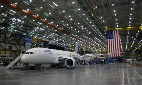 Inside Boeing Everett Factory - Indiatimes.com