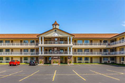 Quality Inn Lakefront St Ignace, MI - See Discounts