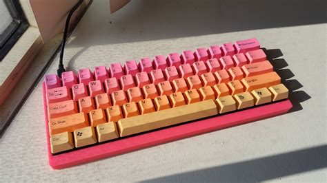 Sunset Pok3r • /r/MechanicalKeyboards | Computer setup, Mini keyboard, Pc keyboard