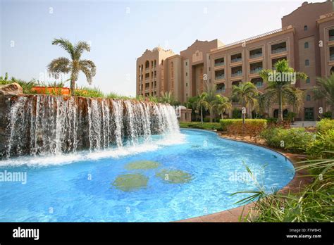 Swimming Pool in Emirates Palace Hotel, Abu Dhabi, United Arab Stock ...