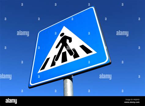 Blue square pedestrian crossing sign hi-res stock photography and images - Alamy