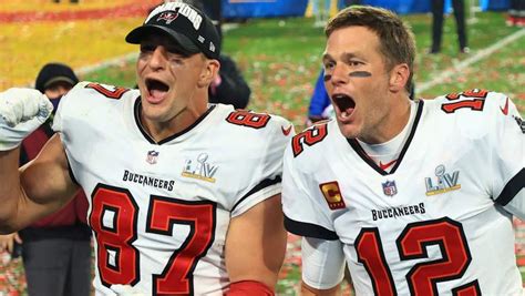 Buccaneers Rumors: Insider Gives Update on Rob Gronkowski's Future