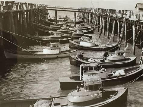 Salmon fishing boats | Fishing boats, Astoria oregon, Oregon coast