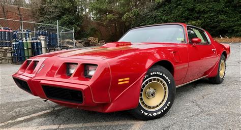 Will This Original 4k-Mile 1981 Pontiac Firebird Trans Am Make You Scream Like A Chicken ...