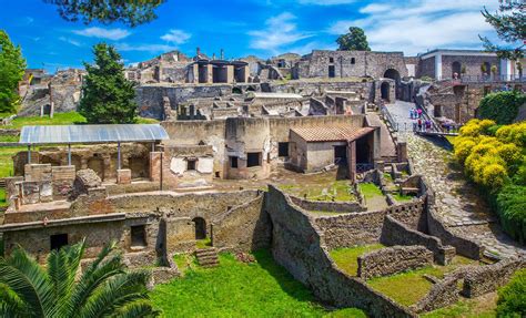 Private Pompeii & Naples Shore Trip | Italian Cruise Excursions