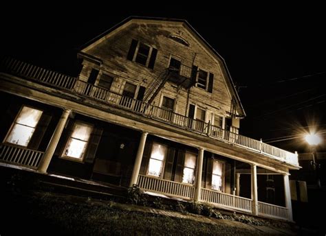 Haunted Rooms America | Browse 100's of Ghost Hunts & Haunted Hotels