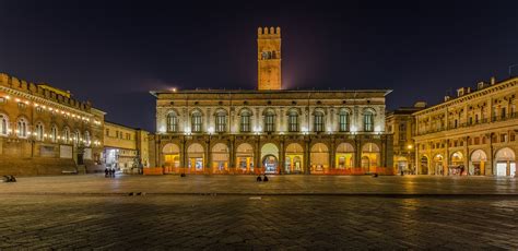 Piazza Maggiore - Bologna | JuzaPhoto