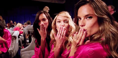 victoria's secret fashion show random gifs - The victoria's secret ...