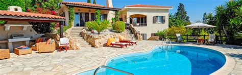 Villas with pools in Tuscany from $70 | HomeToGo