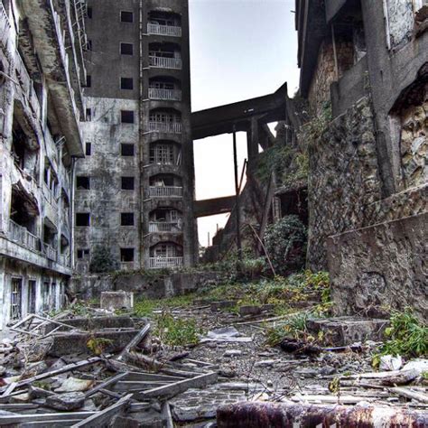 Hashima Island, Abandoned Island off Japan | Abandoned places ...