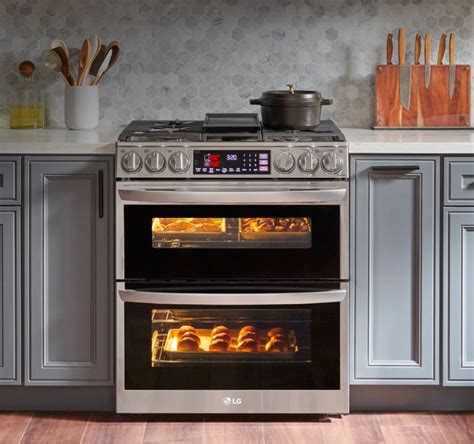 LG 6.9 cu. ft. Smart Gas Double Oven Slide-in Range with InstaView ...