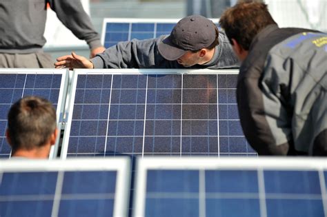 First Solar Stock Looks Strong Compared to Its Peers