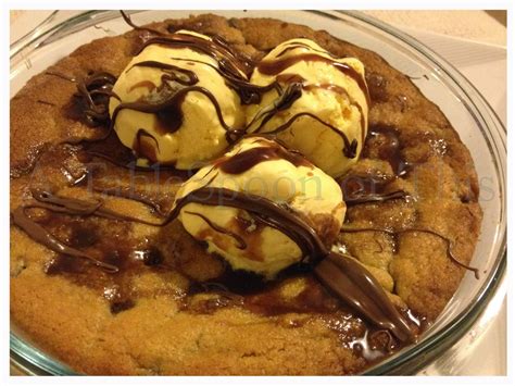 chocolate chip cookie dough pizza hut recipe