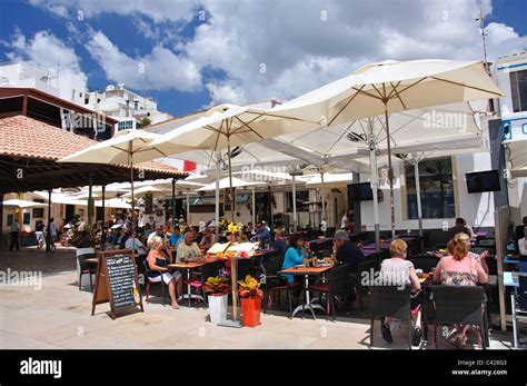 Outdoor restaurants on beachfront, Old Town, Albufeira, Albufeira Stock ...