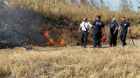 Bomberos de Eagle Pass atienden incendio en Shelby Park