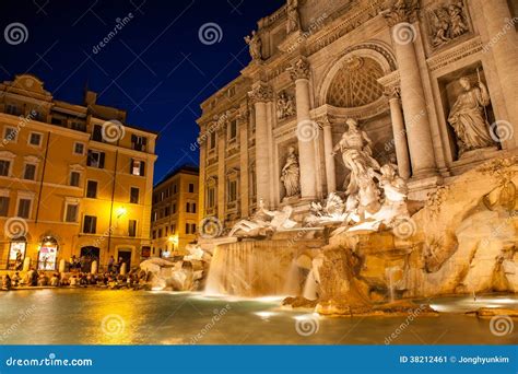 Trevi fountain at night stock image. Image of exterior - 38212461