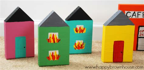 Wood Block Houses - Happy Brown House