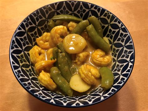 Shrimp Curry w/ Snap Peas & Water Chestnuts