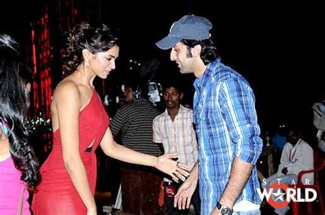 Bollywood All Stars: Ranbir Kapoor &Girlfriend Pics 2011