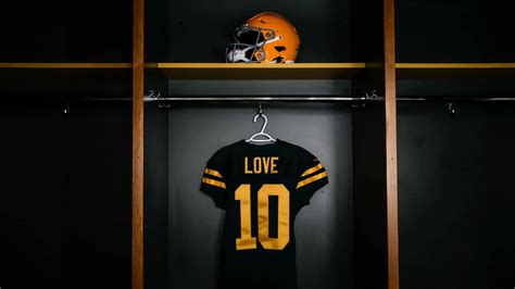 NFL Week 11 uniforms: Packers pay homage to 1950s - ABC30 Fresno