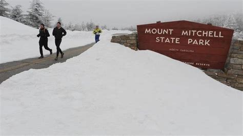 Asheville and Mount Mitchell's coldest and hottest temperatures?