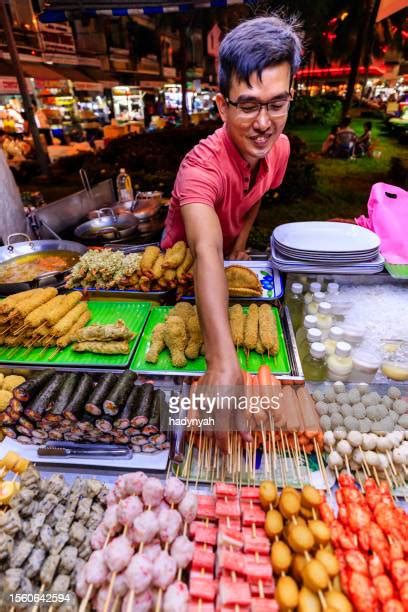 1,225 Vietnam Night Market Stock Photos, High-Res Pictures, and Images ...