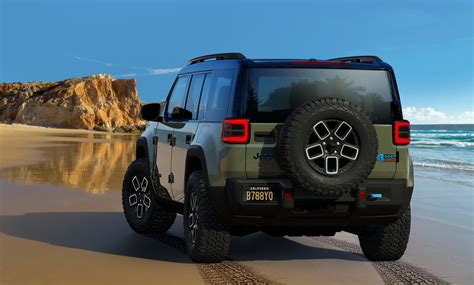 Jeep Recon EV: Electric Wrangler “brother” is one of three production-bound EVs revealed