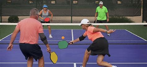 Paradise News Magazine | Join Pickleball on Madeira Beach