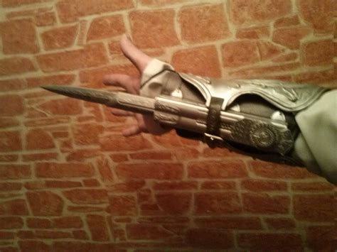 Assassin's Creed Ezio Hidden Blade 2 by seregasko on DeviantArt