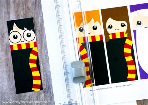 Free Printable Harry Potter Bookmarks | artsy-fartsy mama