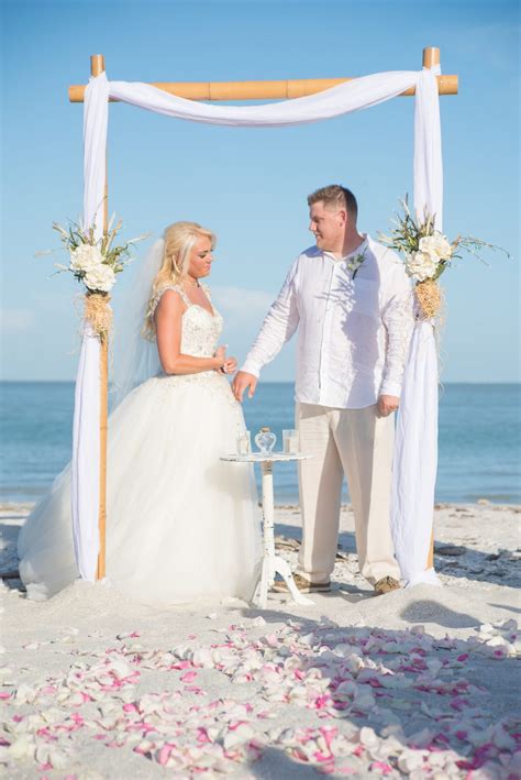 Sanibel Island Weddings from FloridaWeddings.com