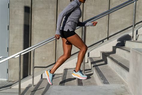 Hoka Bondi 7 Review: Long Runs? Sore Legs? No Problem! - Road Runner Sports