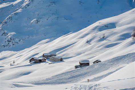 Mountain village isolated for too much snow 15899222 Stock Photo at ...