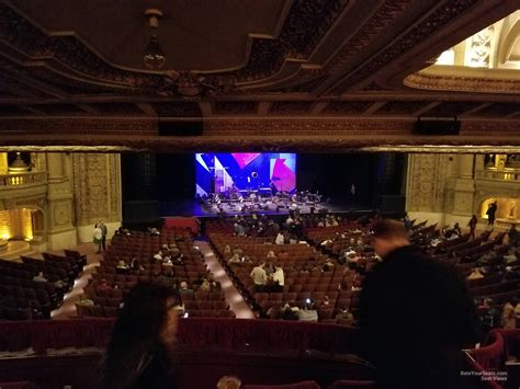 Mezzanine Booth P at Chicago Theatre - RateYourSeats.com