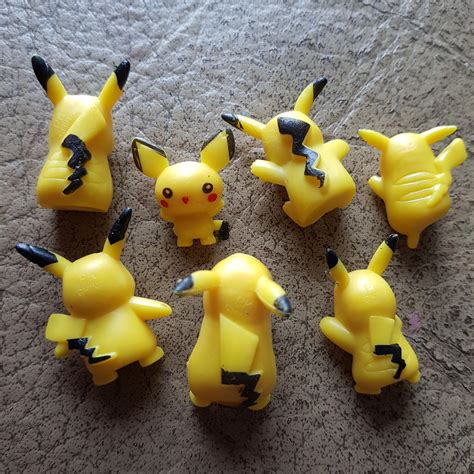 Pikachu's black tail on unauthorized Chinese products : r/Retconned