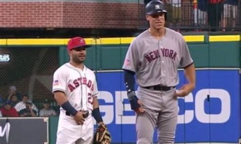 Jose Altuve standing next to Aaron Judge gets meme treatment