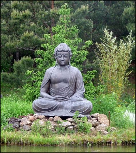 Awesome Buddha Statue for Garden Decorations | Buddha garden, Buddha statue, Buddha statue garden