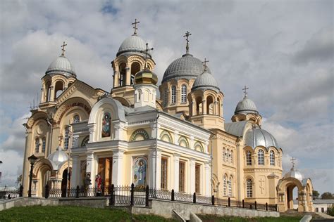 Свято-Николаевский монастырь — монастырь Русской православной церкви в городе Верхотурье Свердл ...