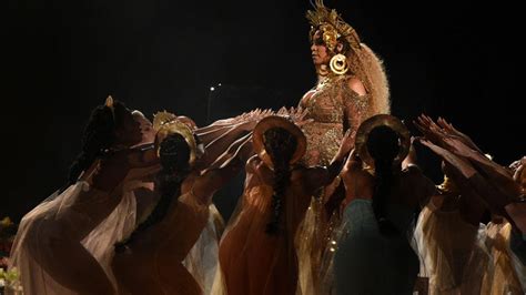 'Lion King' 2019 reboot to feature Beyonce, Donald Glover - CNET