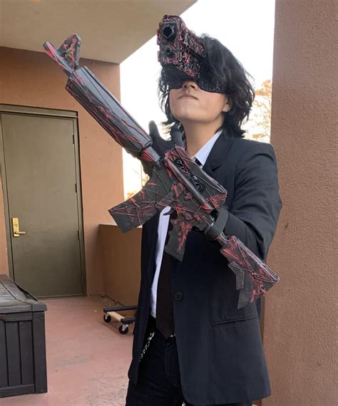 My Gun fiend cosplay :3 ig Ultimatehollow : r/ChainsawMan