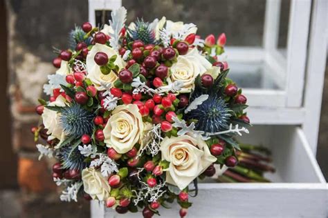 The Winter Landscape In Your Bouquet | Beneva Weddings