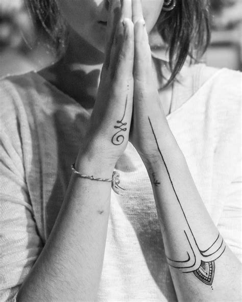 Tattoo Yoga Tattoos Hand Tattoos Tattoos For Women - vrogue.co