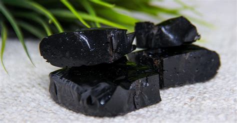 Shilajit: Medicinal Benefits and Its Side Effects - Sunova