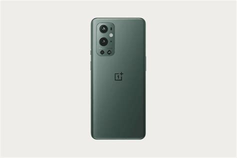 Review: Is The OnePlus 9 Pro 5G Smartphone Worth Buying?