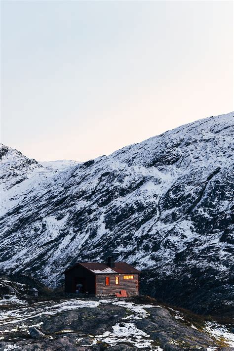 «Beautiful Cabin In Norwegian Mountains In Winter With Snow At Sunset ...