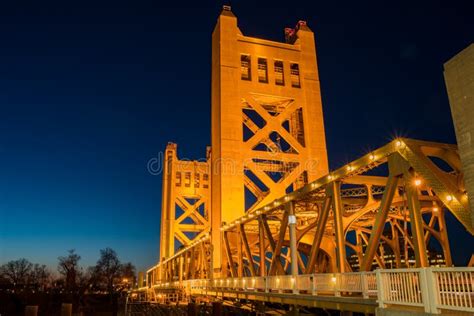 Night View Of The Famous Tower Bridge Of Sacramento Stock Image - Image ...