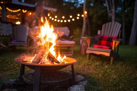 campfire-cabin-chair-night-fall – Your Connection to Wildlife