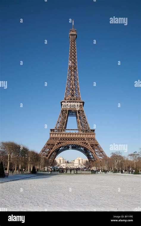 Eiffel Tower in Paris in Winter in Snow Stock Photo - Alamy